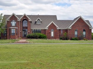 880 Shades Crest Rd, Birmingham, AL 35226