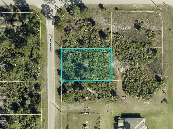 1051 Norton Ave S, Lehigh Acres, FL 33974