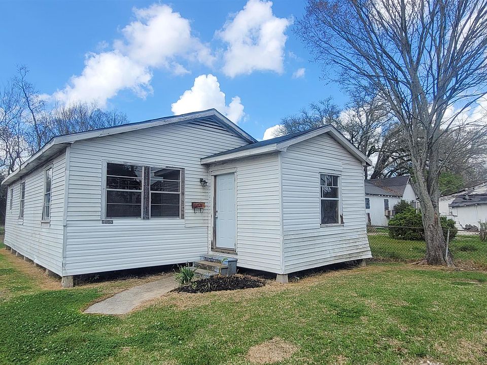 1st image of 1453 N 47th St