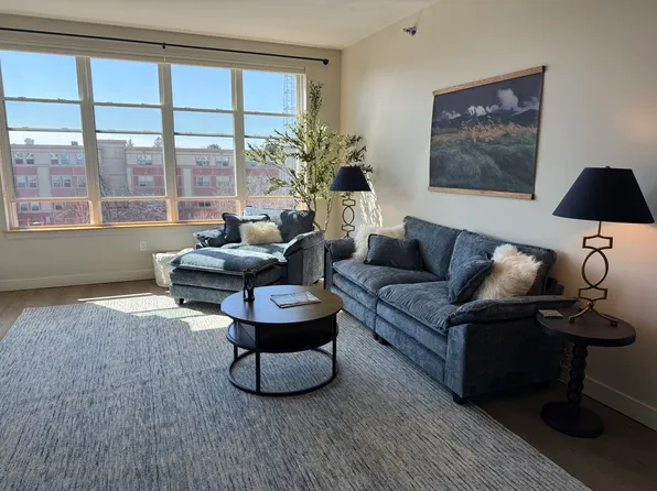 410 Farrell St APT 413, South Burlington, VT 05403