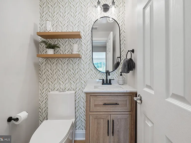 12301 Espalier Pl — Photo 17