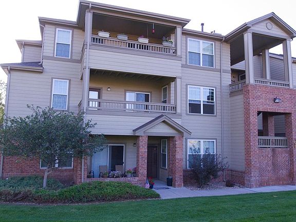 Building Outside, 2nd Floor Unit