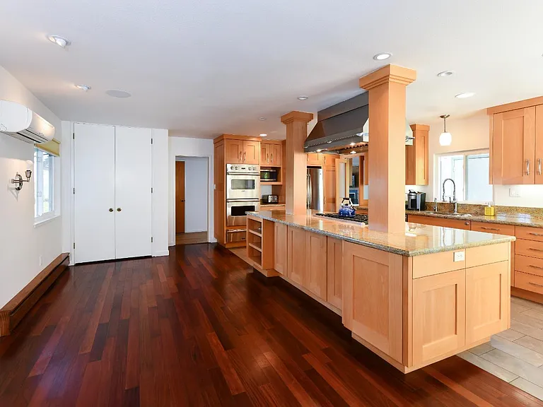 22 Monez Blvd — Photo 9