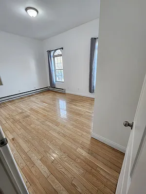 Rented by Aida Home Realty | media 16