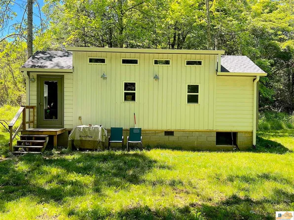2948 Chestnut Grove Rd, Columbia, KY 42728