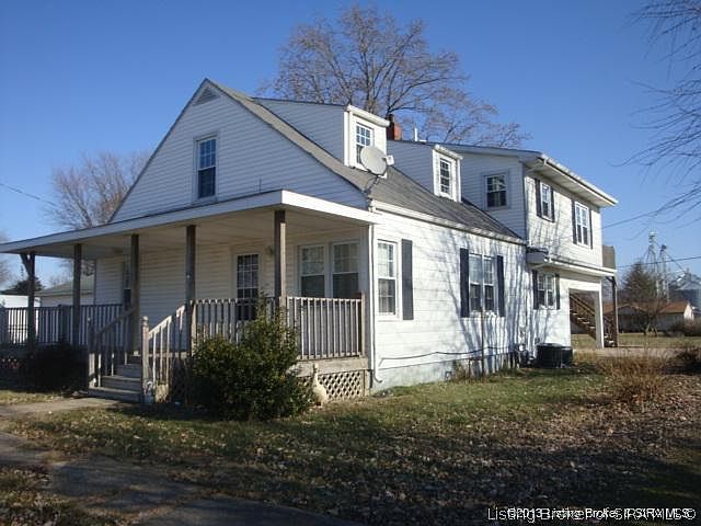1st image of 42 W Hickory Street