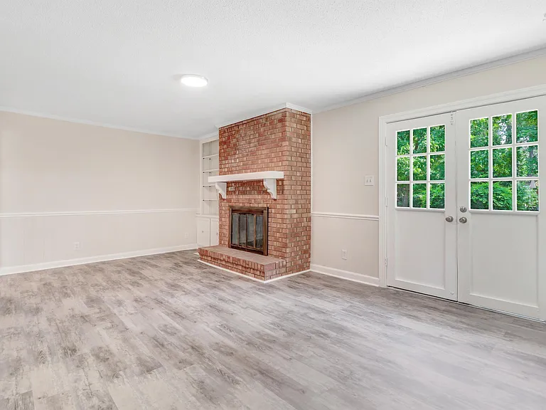 302 Cedar Rd — Photo 24