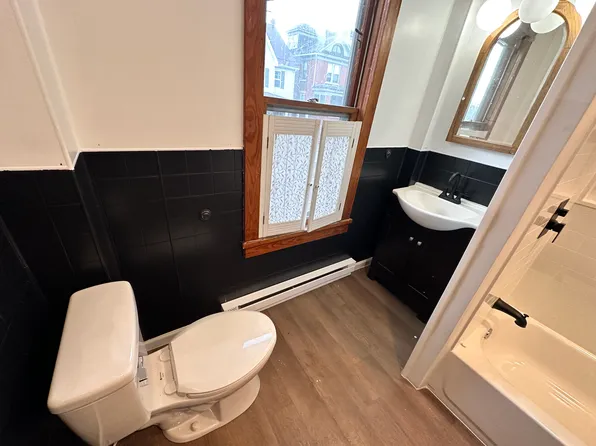 125 E 3rd Ave, Altoona, PA 16602