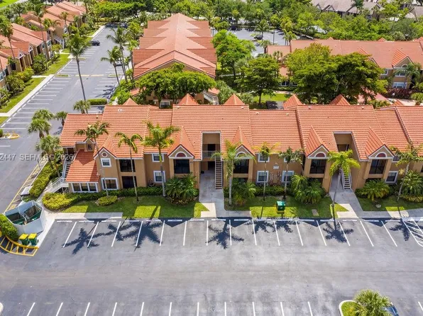 15560 SW 104th Ter APT 6110, Miami, FL 33196