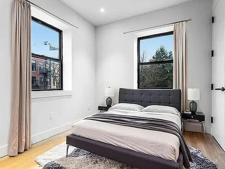 312 Devoe St #1E — Photo 6