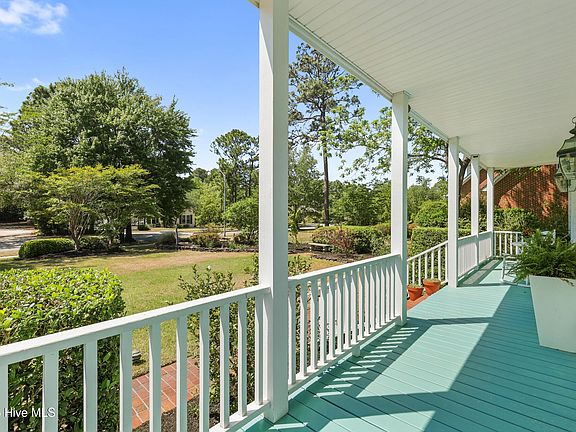 5th image of 1422 Bexley Drive