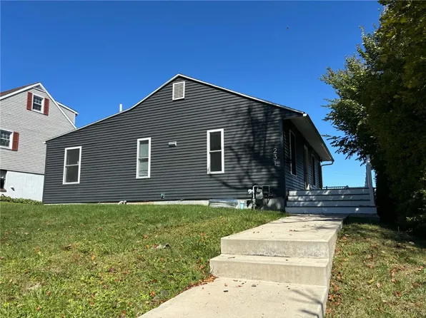 231 W 3rd St, Corning, NY 14830