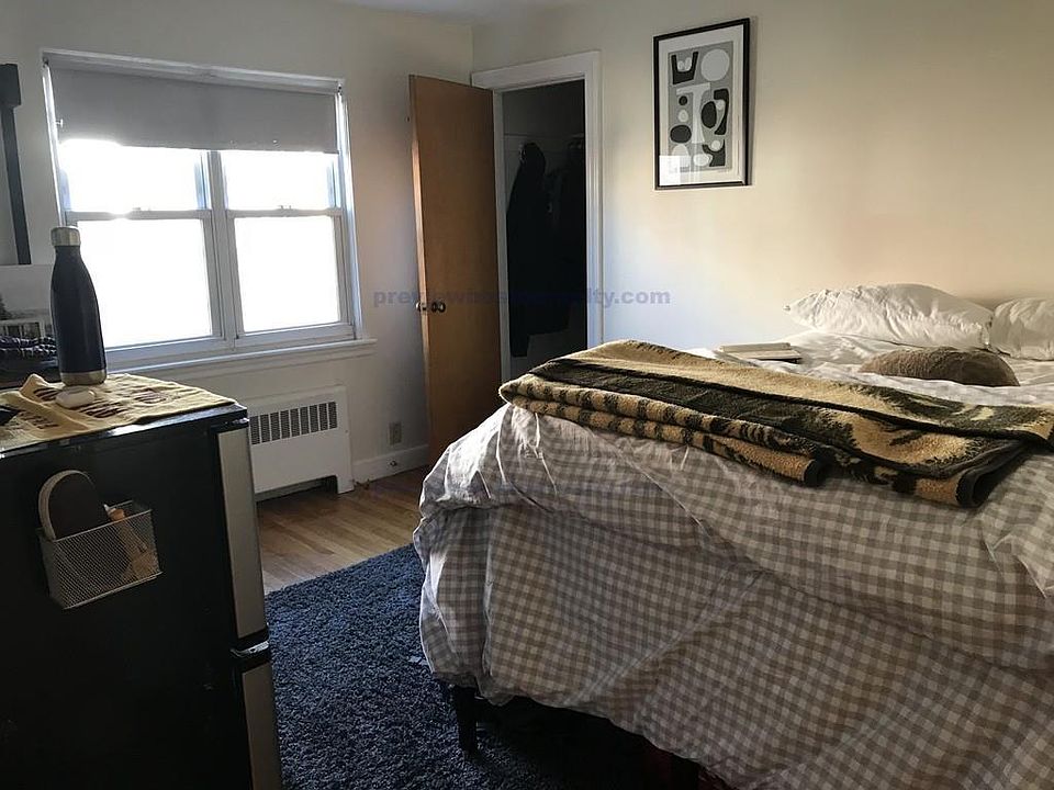 2nd image of 18 Caltha Rd #9