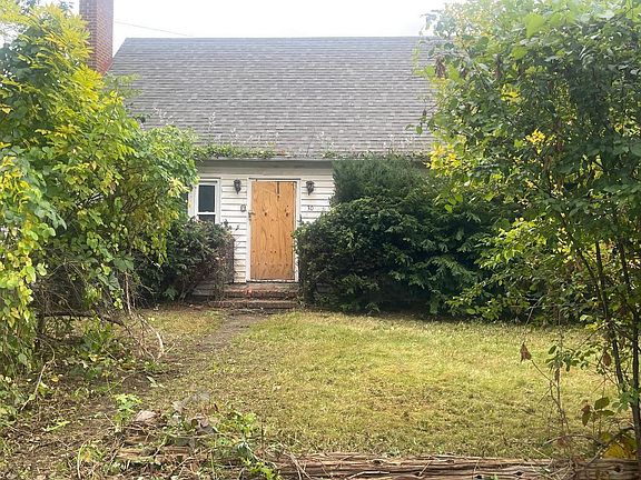 2nd image of 30 Steltzer Rd