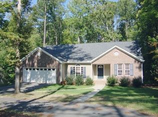 6083 Dunes Dr, Sanford, NC 27332