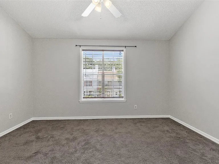 5709 Dalden Dr — Photo 25