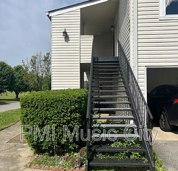 810 Bellevue Rd #272 — Photo 2