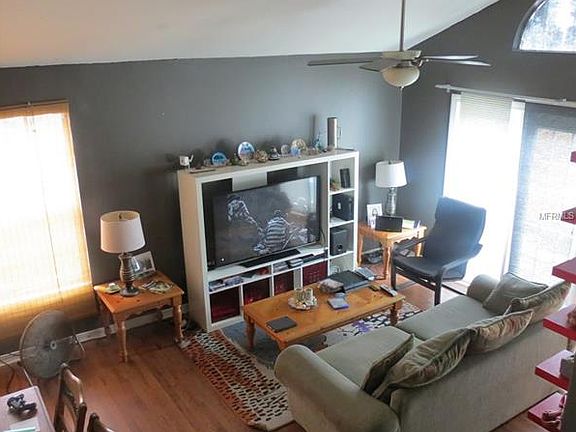 5th image of 7328 Victoria Cir