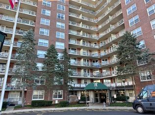 71 Strawberry Hill Ave APT 216, Stamford, CT