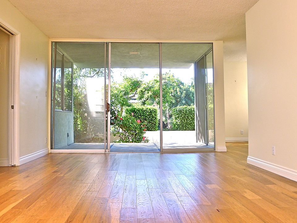 1st image of 941 10th St APT 1