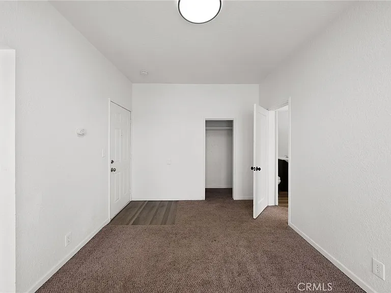 927 Orange St — Photo 5