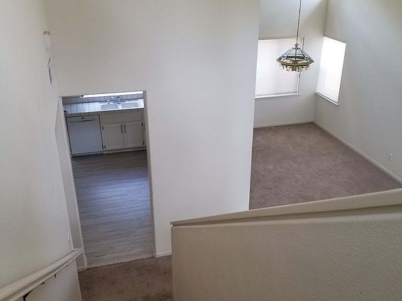 4th image of 113 Quintana Ct