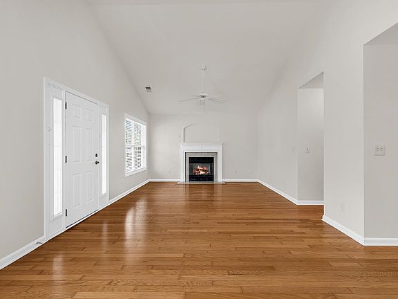 3rd image of 259 Vesta Dr. #Arrowhead