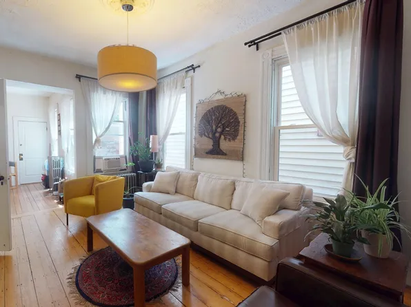 34 Essex St #1, Cambridge, MA 02139