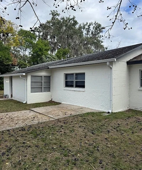 1205 S Dewey St — Photo 1