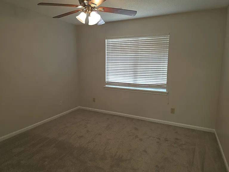 727 Shelby Dr — Photo 13