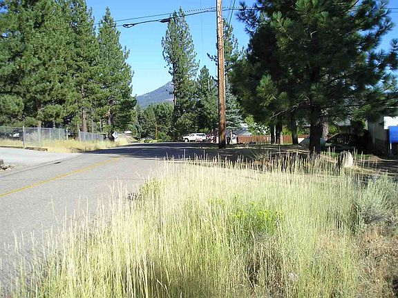 2nd image of 425 Delleker Dr