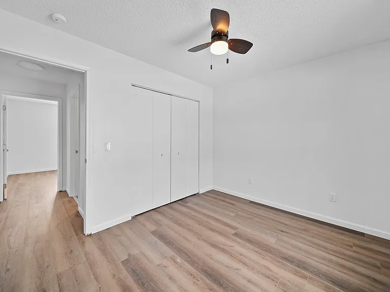 419 Connor St #14 — Photo 13