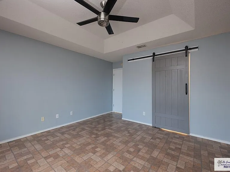 2804 Vienna St — Photo 14
