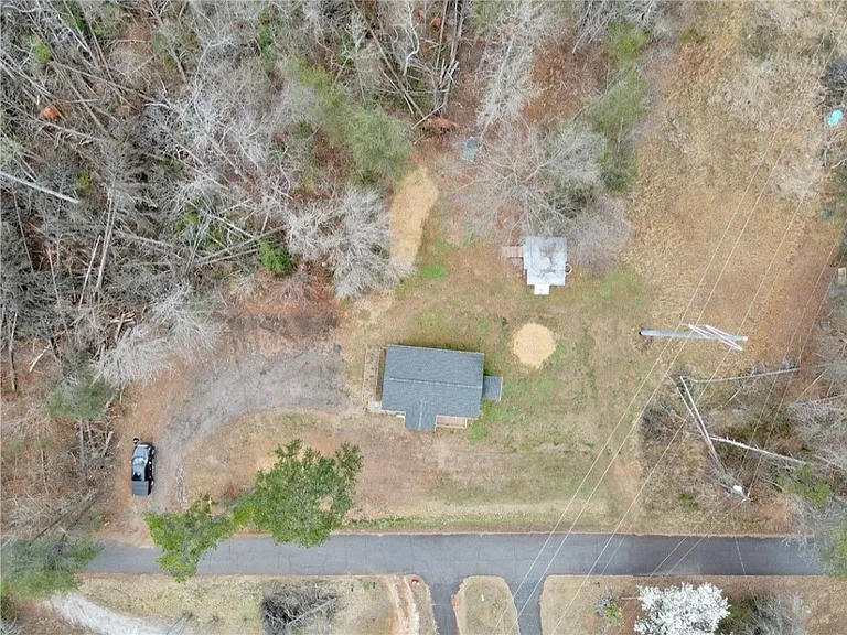 325 Rock Quarry Rd — Photo 18