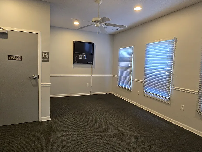 502 E General Stewart Way #1 — Photo 5