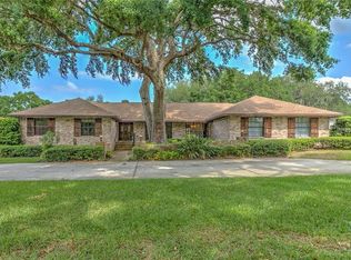 608 Tomahawk Trl, Brandon, FL 33511