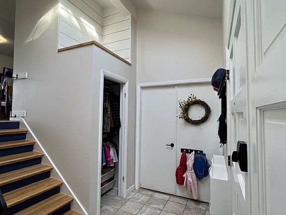 3rd image of 206 Cypress Cir