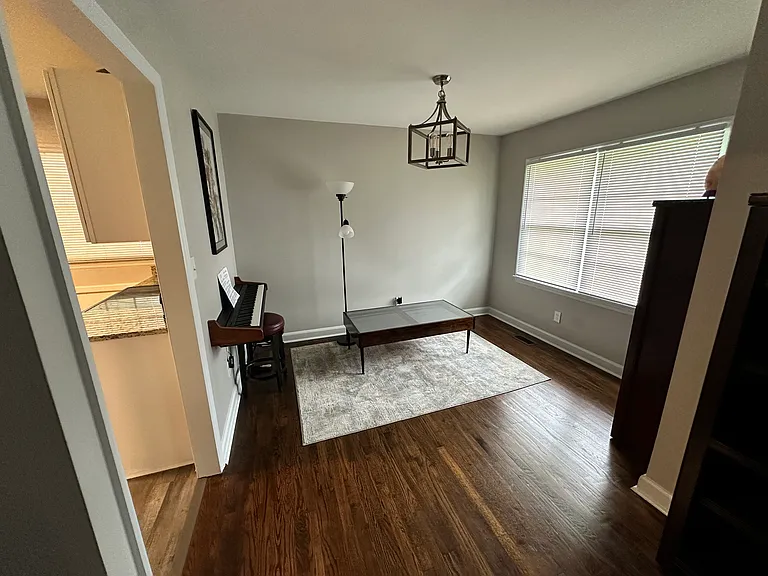 200 Skyview Dr — Photo 6