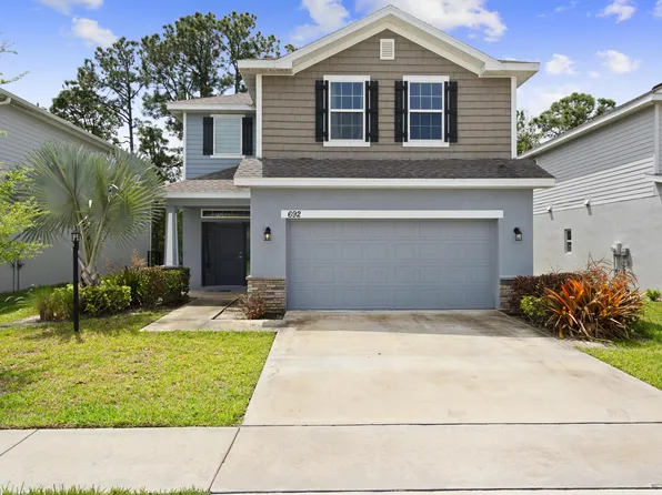 692 NE Turtleback Trail, Port St Lucie, FL 34983