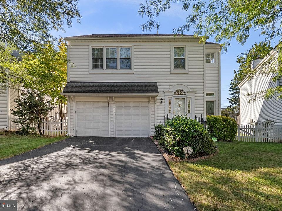1st image of 2212 Cherry Leaf Ln