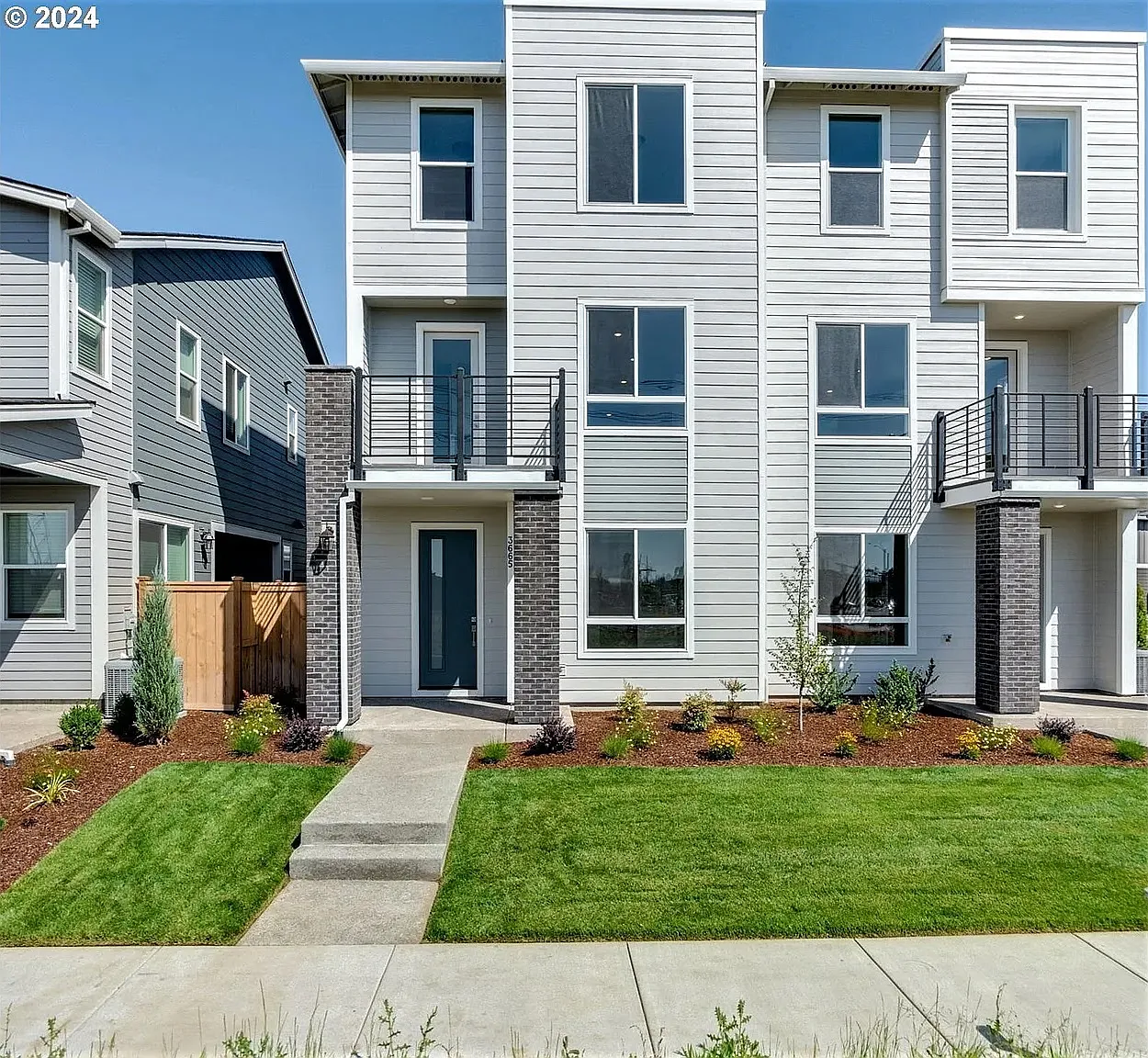 4 bed, 3.5 bath, 2162 sqft, $3,199 — Photo 1