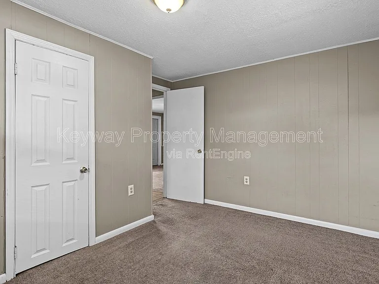 116 Argyle Ave #B — Photo 10