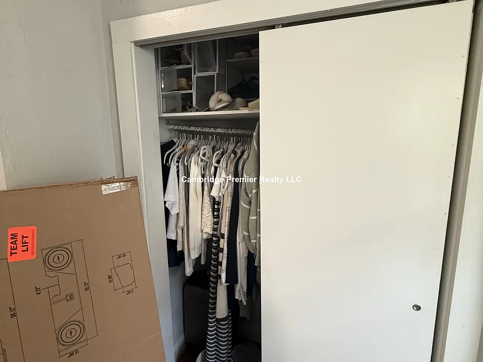 16 Flint St #1