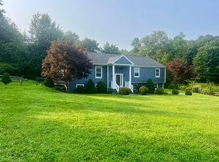 53 Arapaho Rd, Brookfield, CT 06804