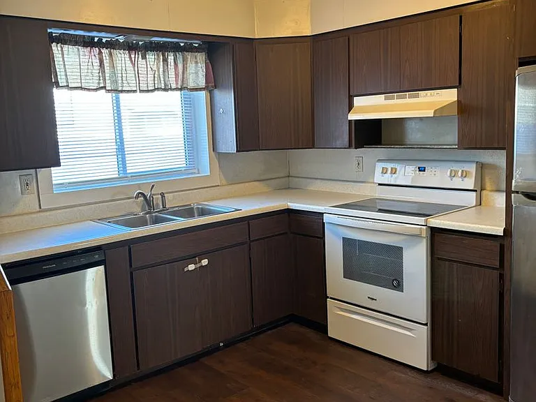94 Farewell Ave — Photo 21