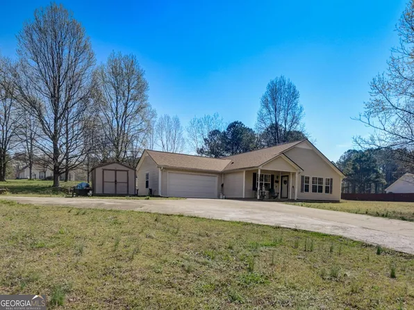 4674 Happy Valley Cir, Newnan, GA 30263