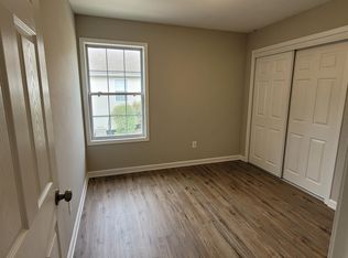 2944 NW Mill Pl, Blue Springs, MO 64015