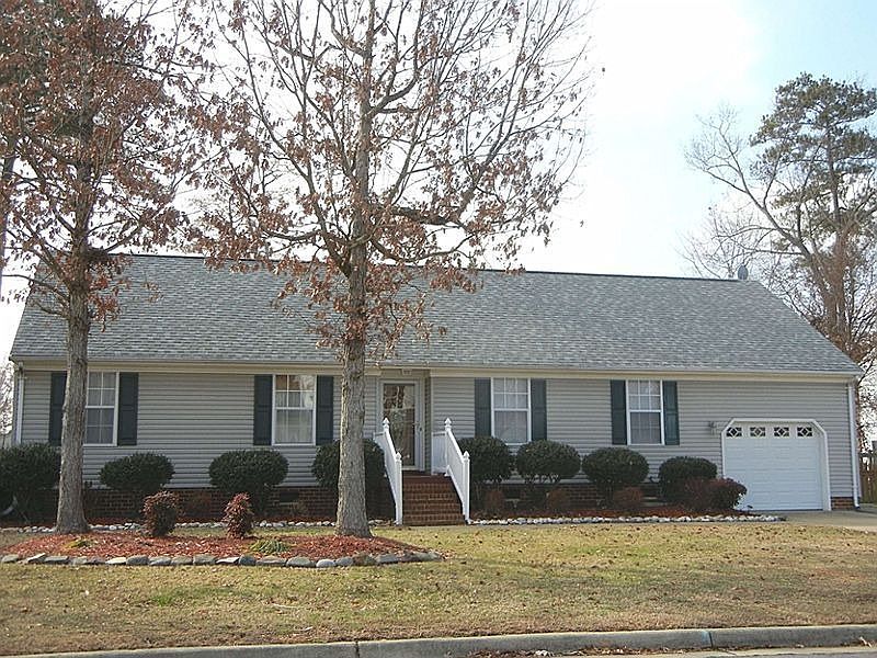 1st image of 408 Breeze Hill Cres