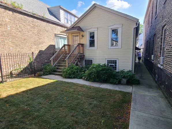3627 S Damen Ave, Chicago, IL 60609