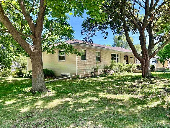 5th image of 306 Beacon Dr